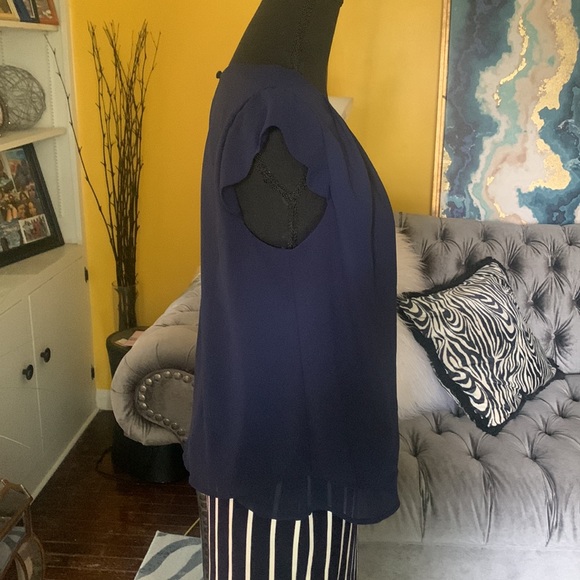 Navy blue cap sleeve blouse - Picture 2 of 7